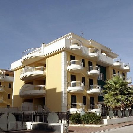 Il Ventaglio Apartment Martinsicuro Luaran gambar